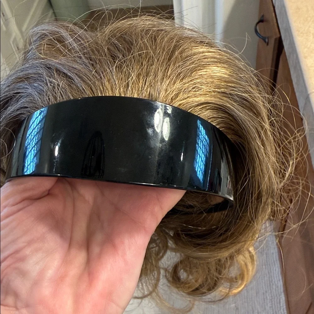 NWOT The Headband Fall Wavy By Toni Brattin Hair Piece - Picture 4 of 8